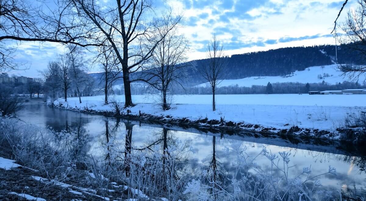 Now We Drown in the Cold Horse River