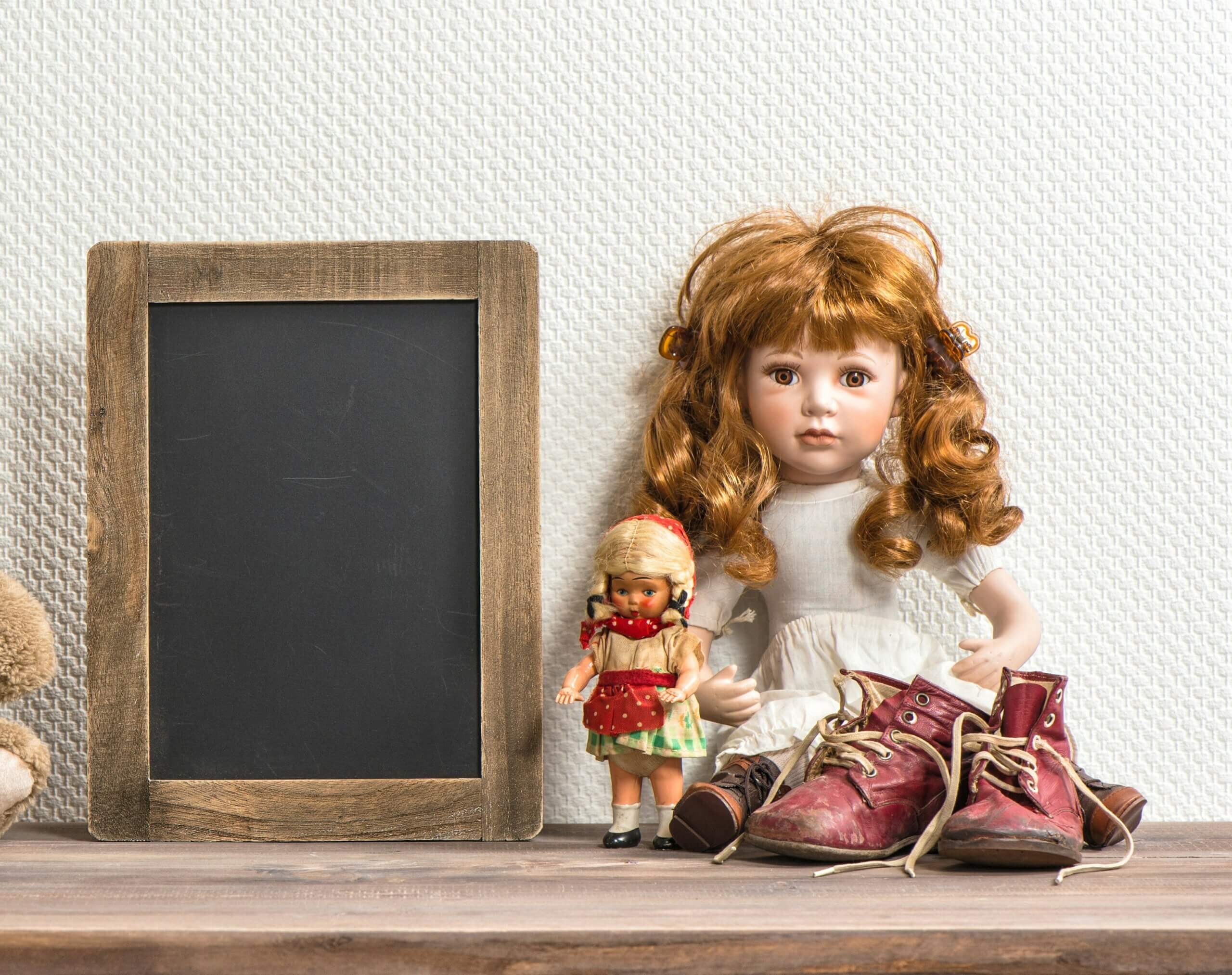 Featured image for “Green Eyes”